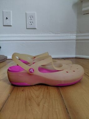 Crocs Mary Janes Size 9